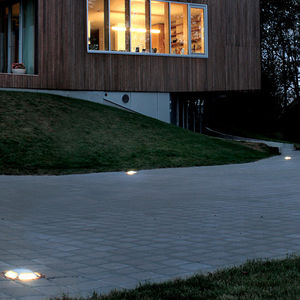 luce da incasso a pavimento 1