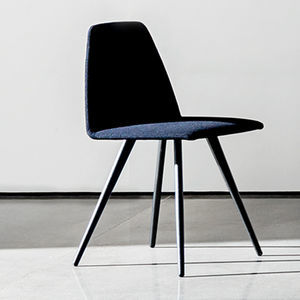 sedia contemporanea