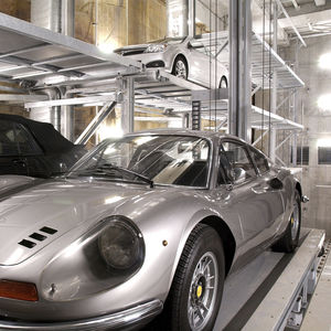 sistema di parcheggio con piattaforma