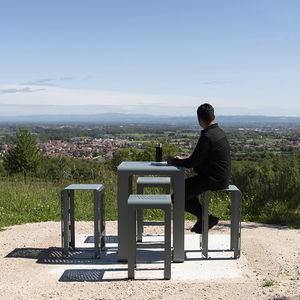 tavolo da picnic moderno