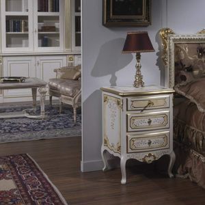 comodino in stile 1