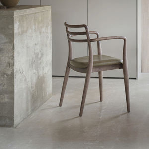 sedia contemporanea