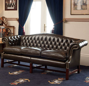 divano chesterfield 1