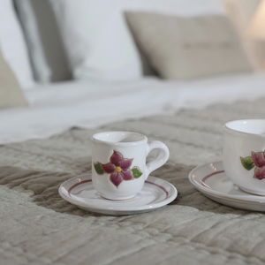 tazzina di caffè in ceramica