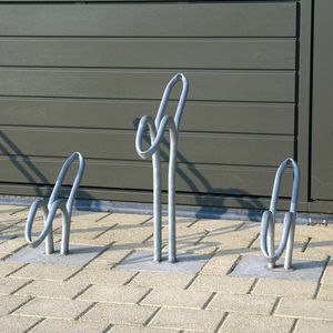 rastrelliera per biciclette a pavimento