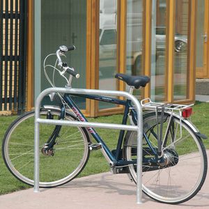 rastrelliera per biciclette a pavimento