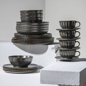 servizio da tavola in ceramica