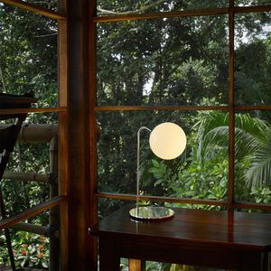 lampada da tavolo 1