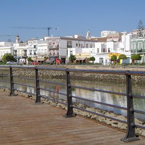 ringhiera in ghisa / a sbarre / in lamiera forata / da esterno