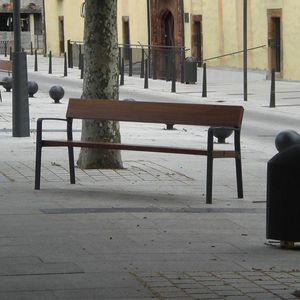 panca per spazi pubblici contemporanea 1