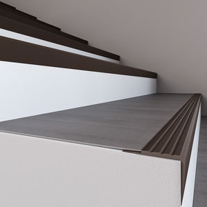 profilo per gradini in PVC