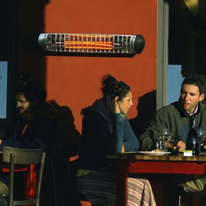 stufa ad infrarossi da parete
