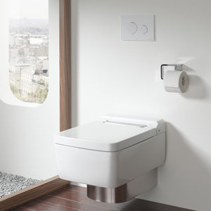 WC sospeso / in ceramica / con sciacquone ad incastro / senza brida