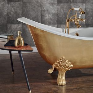 vasca da bagno con piedi