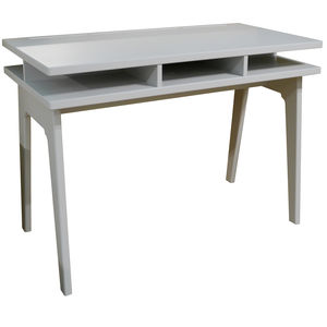 scrivania in legno