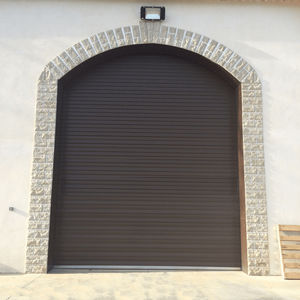 porta metallica avvolgibile per edifici pubblici 1