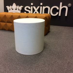 pouf moderno / in schiuma ad alta densità rivestita / personalizzabile / da esterno