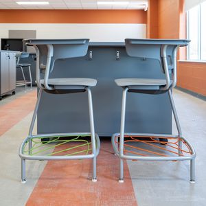 sgabello moderno