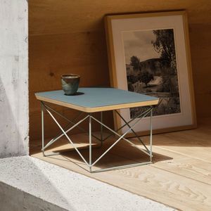 tavolo d'appoggio contemporaneo