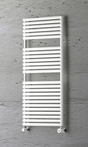 scaldasalviette ad acqua calda