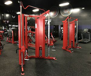 attrezzo per bodybuilding trazione al pulley