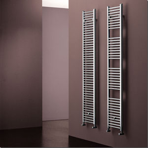 scaldasalviette ad acqua calda
