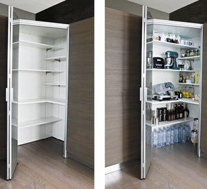 mobile alto per cucina contemporaneo 1