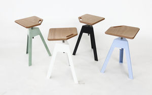 sgabello contemporaneo