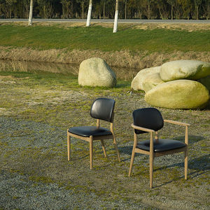 sedia contemporanea