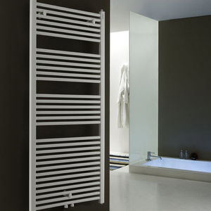 scaldasalviette ad acqua calda 1