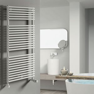 scaldasalviette ad acqua calda 1