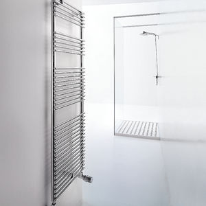 scaldasalviette ad acqua calda 1