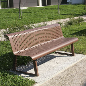 panca per spazi pubblici classica