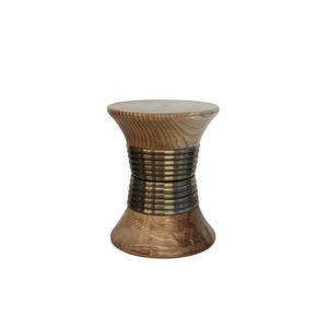 sgabello contemporaneo