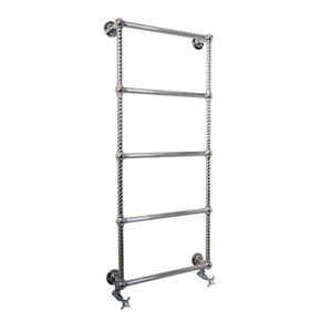 scaldasalviette ad acqua calda