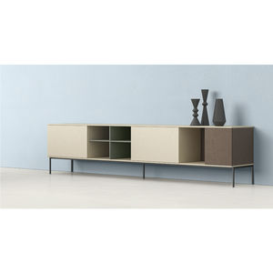 credenza multicolore