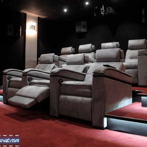 sala di home cinema privata