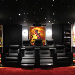 sala di home cinema privata