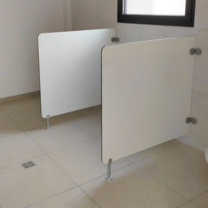 parete divisoria per orinatoio in HPL