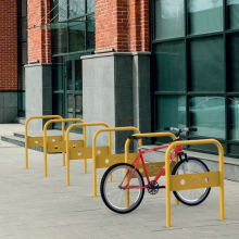 rastrelliera per biciclette a pavimento
