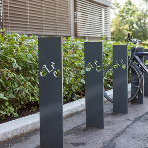 rastrelliera per biciclette a pavimento