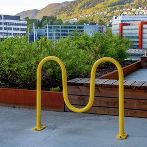 rastrelliera per biciclette a pavimento 1