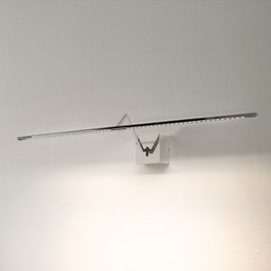 applique moderna / in ottone / LED / lineare