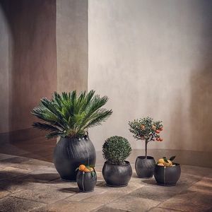 vaso da giardino in gomma riciclata