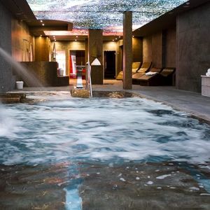 piscina idrofuga