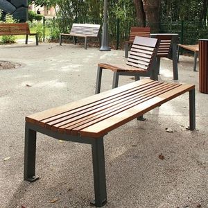 panca per spazi pubblici contemporanea 1