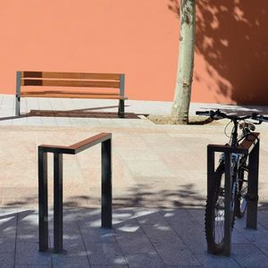 rastrelliera per biciclette in acciaio