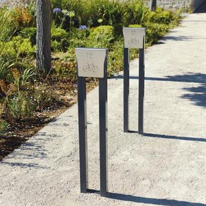 rastrelliera per biciclette a pavimento