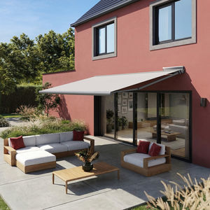 tenda da sole a proiezione 1
