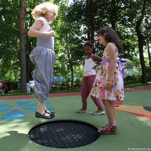 trampolino per parco giochi 1